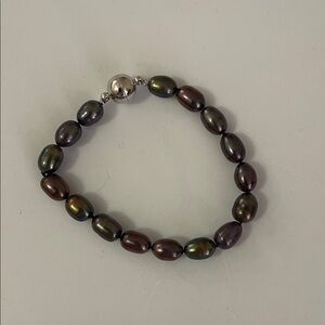 Elegant Bead Bracelet with magnetic closure